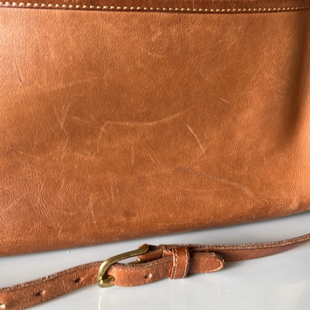 Coach Vintage Swagger 9338 Crossbody Bag - Picture 4 of 14